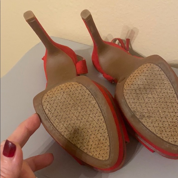 Red suede shoes - Picture 4 of 4